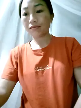 lucybaby00 online show from 04/16/26, 10:45