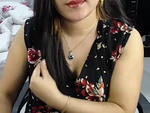 Snapshot of Ridiha_Pari chatting on 12/18/25, 03:40 Ridiha Pari online show from 12/18/25, 03:40