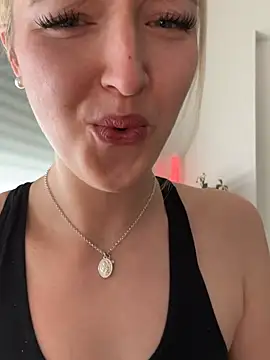 emilypeperoni online show from 03/27/26, 11:10