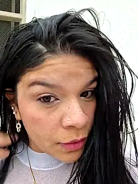 Eiimy pretty online show from 10/04/25, 08:18