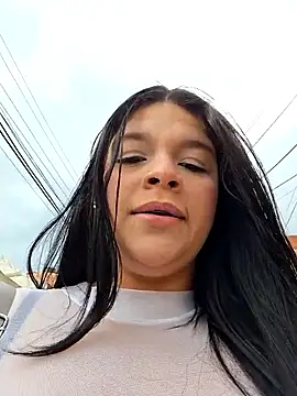 Eiimy pretty online show from 11/10/25, 08:41