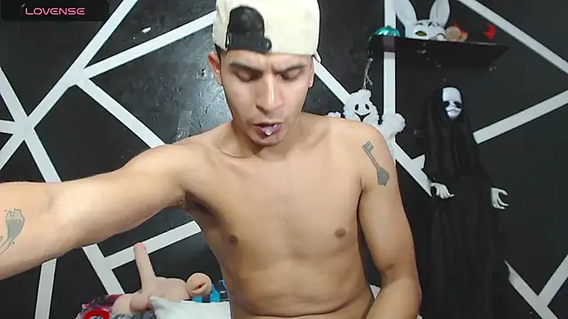 Angel latinboy online show from 10/16/25, 07:59