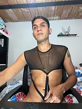 Angel latinboy online show from 01/14/26, 04:23