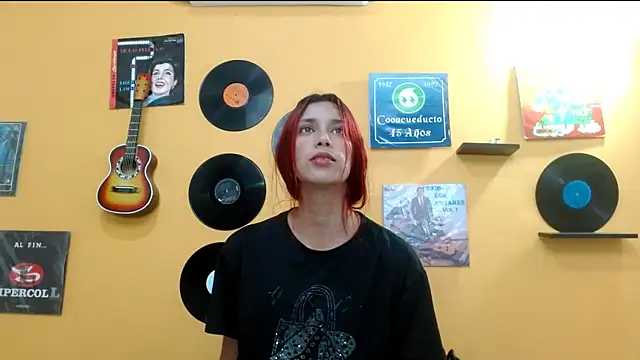 skinnyverus18 online show from 12/05/25, 05:53