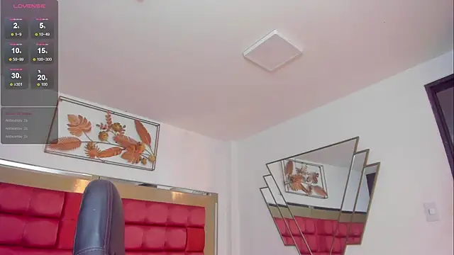 SaraWagner  online show from 11/07/25, 12:10