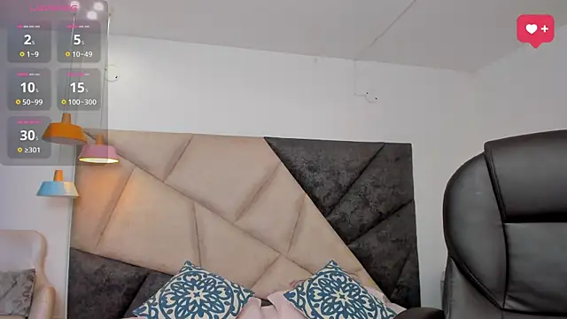 SaraWagner  online show from 11/25/25, 01:38