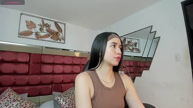 SaraWagner  online show from 03/24/26, 12:04