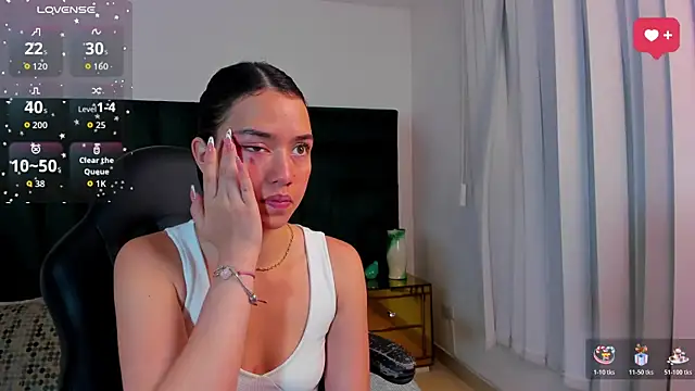 SaraWagner  online show from 03/31/26, 12:12