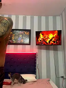 gatica2905 online show from 10/17/25, 03:53