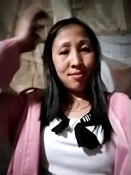 cute love00 online show from 12/18/25, 11:49