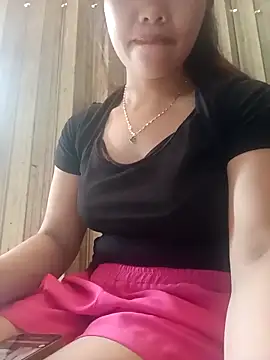 Snapshot of adbosa_00 chatting on 04/08/26, 05:40 adbosa 00 online show from 04/08/26, 05:40