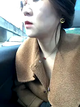 jiajia1060 online show from 10/21/25, 02:23