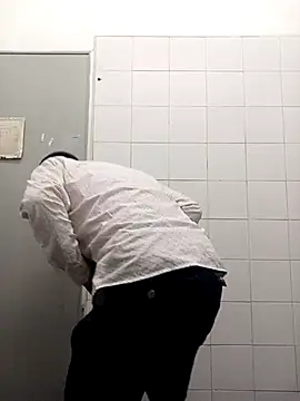 Snapshot of AssHotBoytwink chatting on 11/14/25, 10:29 AssHotBoytwink online show from 11/14/25, 10:29