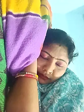 Apkisona8 online show from 10/17/25, 04:48