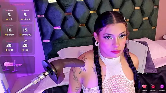 Micki   online show from 10/24/25, 11:39