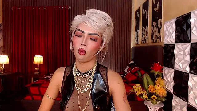 Snapshot of XinFuckingLust chatting on 02/16/26, 02:18 XinFuckingLust online show from 02/16/26, 02:18