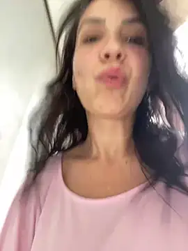 AlyaRei online show from 05/25/26, 11:27