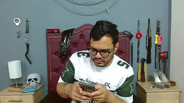 Snapshot of Stevens_db chatting on 11/14/25, 09:24 Stevens db online show from 11/14/25, 09:24