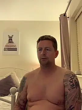 Crusher19830 online show from 10/28/25, 07:38