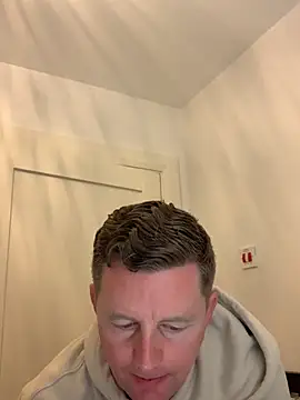 Crusher19830 online show from 11/08/25, 03:45