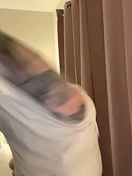 Crusher19830 online show from 11/13/25, 05:23