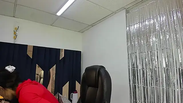 Aisha hotts777 online show from 05/11/26, 03:45