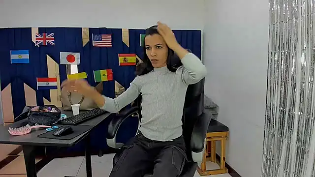 Aisha hotts777 online show from 07/02/26, 07:31