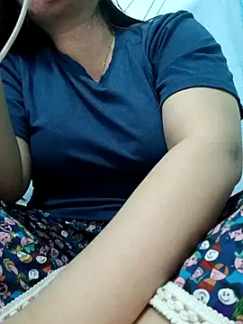 Snapshot of _Babyrose_ chatting on 01/11/26, 05:18 Babyrose online show from 01/11/26, 05:18