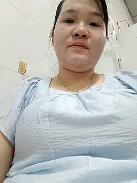 Snapshot of _Babyrose_ chatting on 01/12/26, 10:53 Babyrose online show from 01/12/26, 10:53