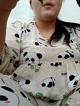 Snapshot of _Babyrose_ chatting on 02/10/26, 04:49 Babyrose online show from 02/10/26, 04:49