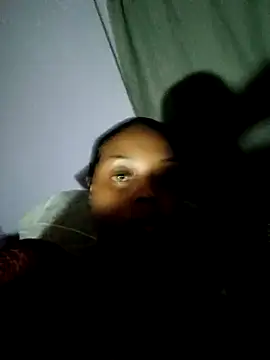 Snapshot of Liaprettygirl chatting on 10/05/25, 04:11 Liaprettygirl online show from 10/05/25, 04:11