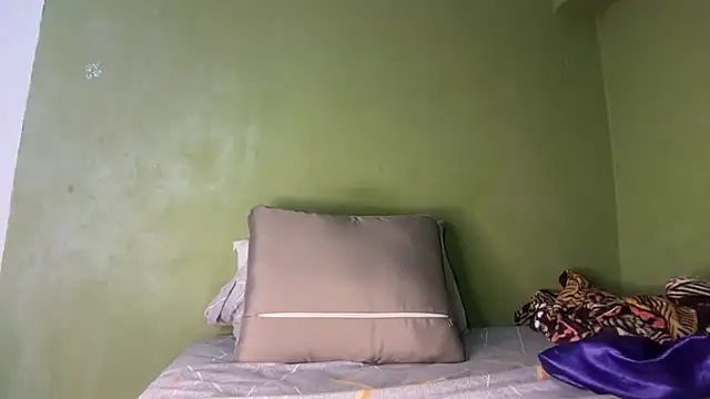 Liaprettygirl online show from 06/24/26, 05:39