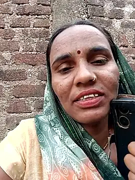 Snapshot of Pinky12A chatting on 10/08/25, 09:40 Pinky12A online show from 10/08/25, 09:40