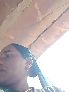 Snapshot of Pinky12A chatting on 10/21/25, 01:28 Pinky12A online show from 10/21/25, 01:28