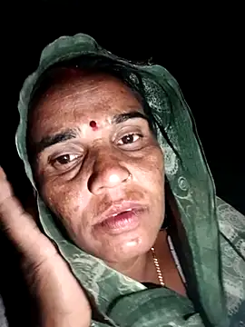 Snapshot of Pinky12A chatting on 11/13/25, 03:55 Pinky12A online show from 11/13/25, 03:55