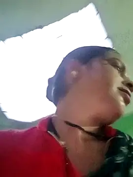 Mohini-xx online show from 10/05/25, 12:31