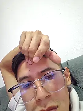 Snapshot of Ajhg98 chatting on 12/19/25, 08:38 Ajhg98 online show from 12/19/25, 08:38