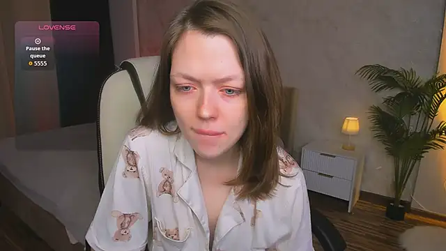 Lunar Lily online show from 03/01/26, 05:42