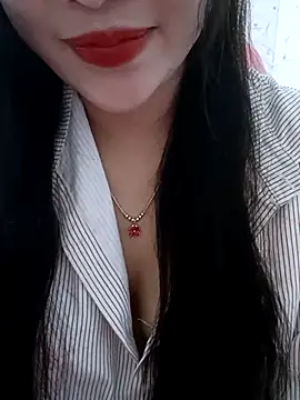 Lissa xinh09 online show from 12/18/25, 04:24