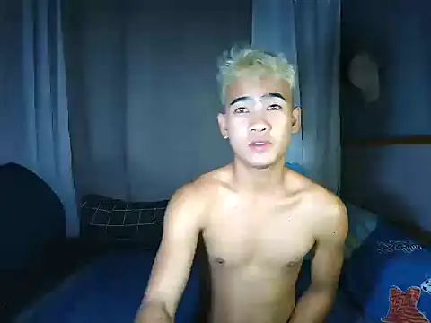 Snapshot of xx_topless chatting on 11/05/25, 09:15 xx topless online show from 11/05/25, 09:15