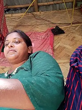 Hot-Show2 online show from 10/28/25, 07:01