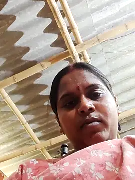 Hot-Show2 online show from 04/10/26, 06:40