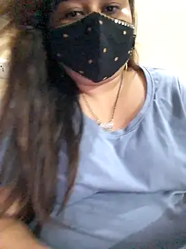 Snapshot of indian-hotmilfs chatting on 09/10/25, 01:22 indian-hotmilfs online show from 09/10/25, 01:22