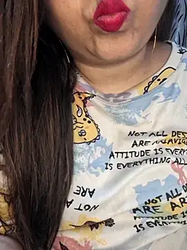 Snapshot of indian-hotmilfs chatting on 09/14/25, 01:10 indian-hotmilfs online show from 09/14/25, 01:10