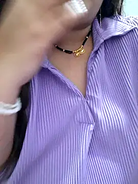 Snapshot of indian-hotmilfs chatting on 10/02/25, 12:12 indian-hotmilfs online show from 10/02/25, 12:12