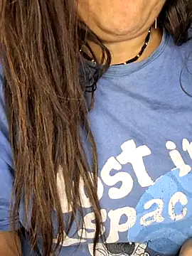 Snapshot of indian-hotmilfs chatting on 11/11/25, 10:59 indian-hotmilfs online show from 11/11/25, 10:59