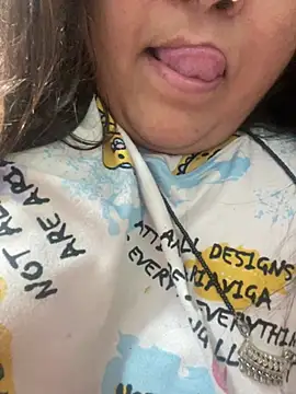 indian-hotmilfs online show from 02/18/26, 01:40