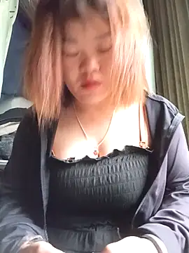 sukabae00 online show from 04/27/26, 11:25