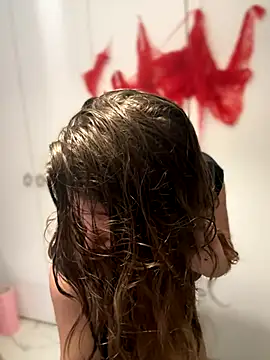 TenderLaGlamor online show from 10/18/25, 05:25