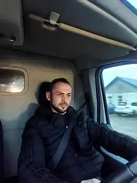 papichulo0099 online show from 11/25/25, 05:51